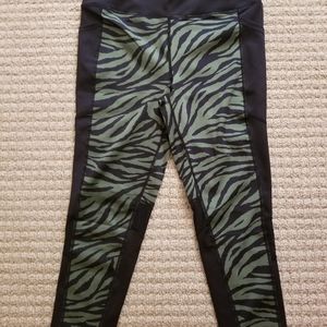 Lularoe fearless work out capri